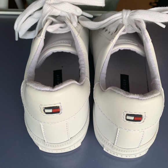 Tommy Hilfiger Lightz Casual Athletic Sneaker - Picture 6 of 9